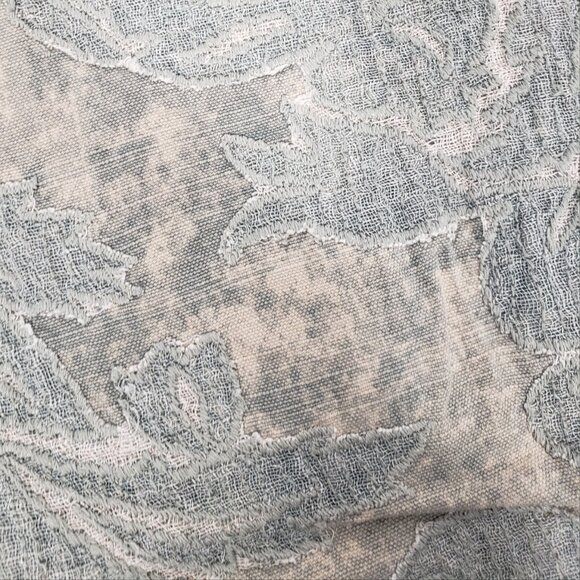 Pottery Barn  Blue Cotton Tapestry Pillow Sham  24" square with button closure - Picture 6 of 8